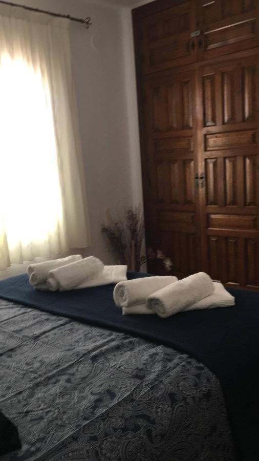 4 Persoons Bungalow Met Gemeenschappelijk Zwembad Теулада Екстериор снимка